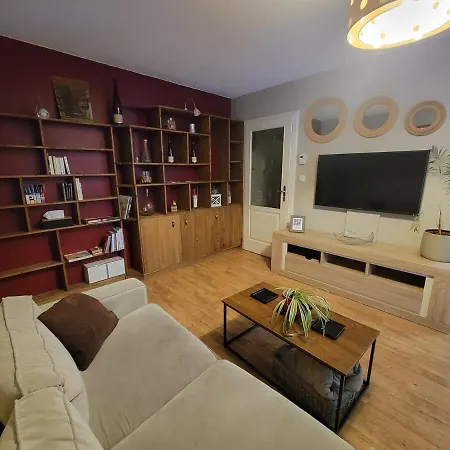 Le Grand Cru Apartment *